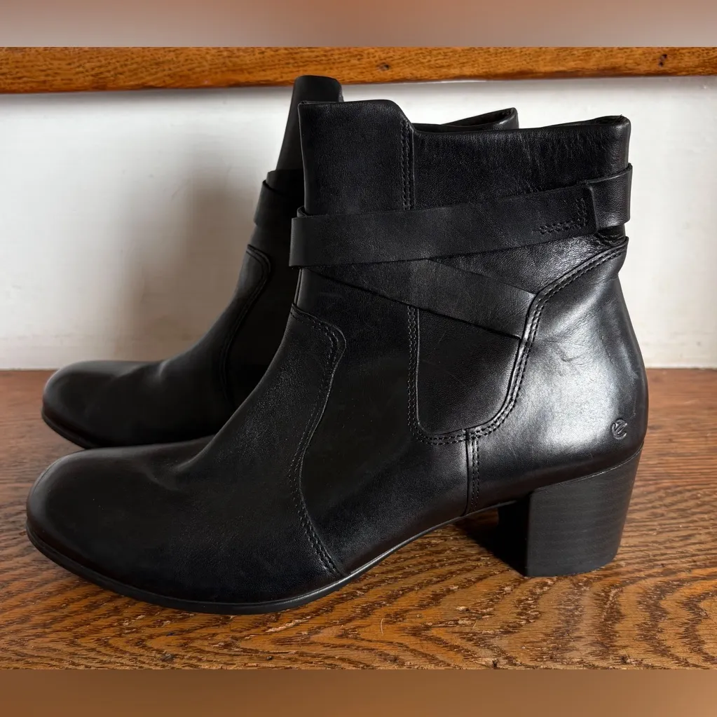 Ecco Black Leather Shape M35 Ankle Boots Size 6 - 6.5 NWOT - Image 3