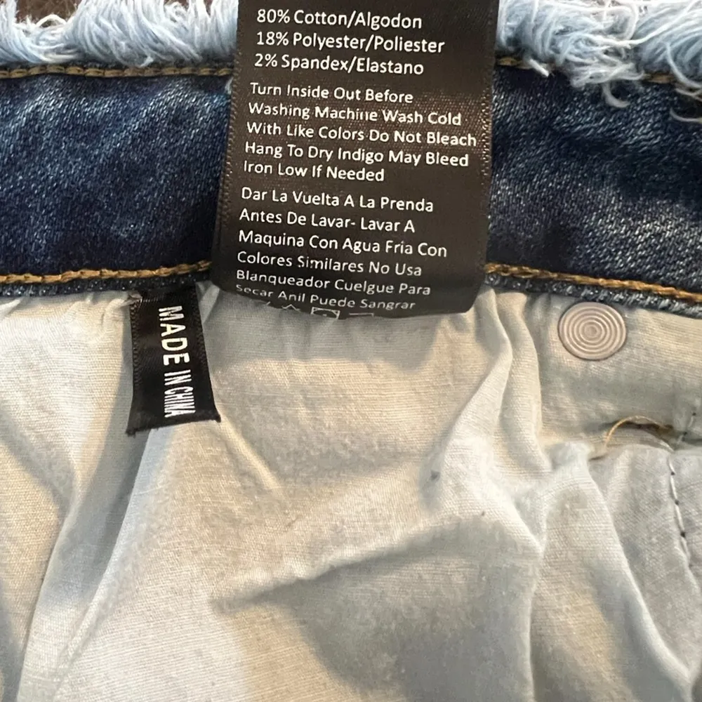 Risen 1262 frayed raw edge waist hemline slight distress skinny jeans 13/31 - Image 10