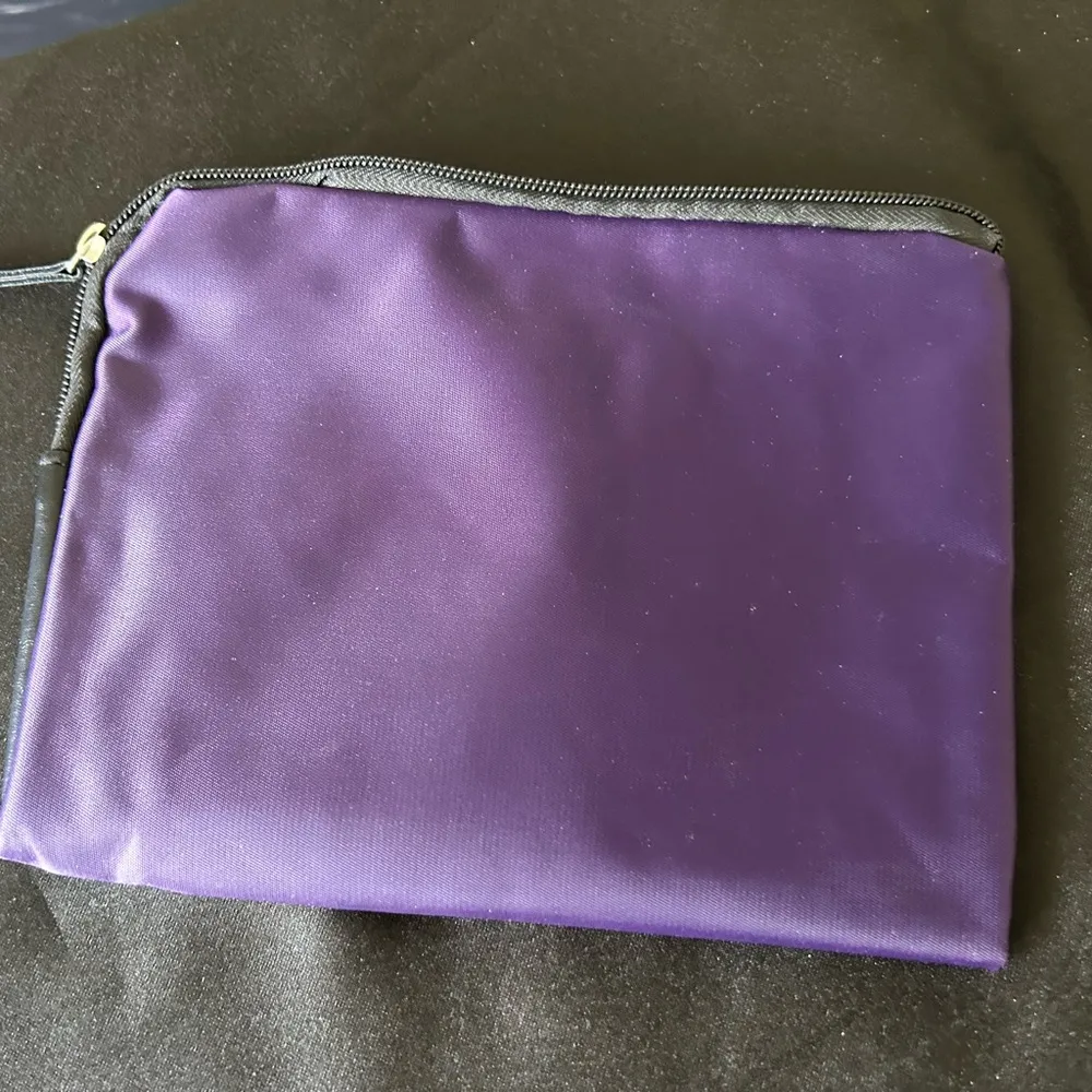 Tumi By Delta Purple Travel Pouch - Image 5
