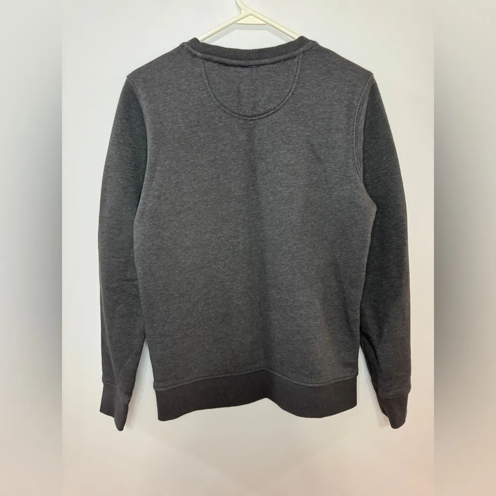 Pre-Owned SM Carhartt Dark Grey Pocket Fleece Crewneck Shirt - Image 7