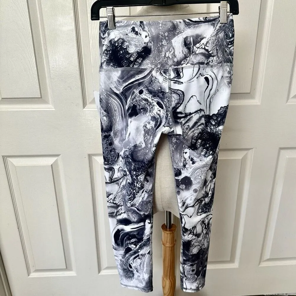 Noli Active grey and white granite swirl leggings size M NWT - Image 4