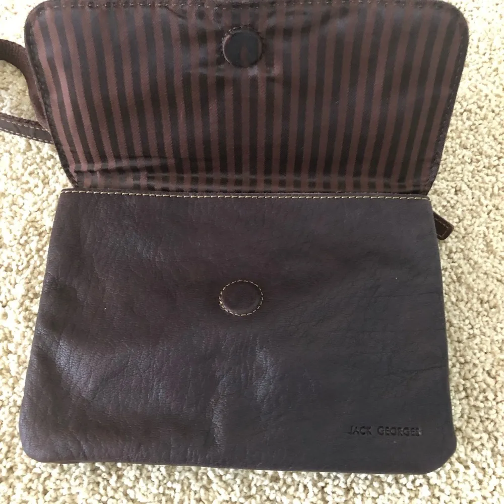 s Voyager City Organizer Floral Embossed Leather Wallet Purse - Image 15