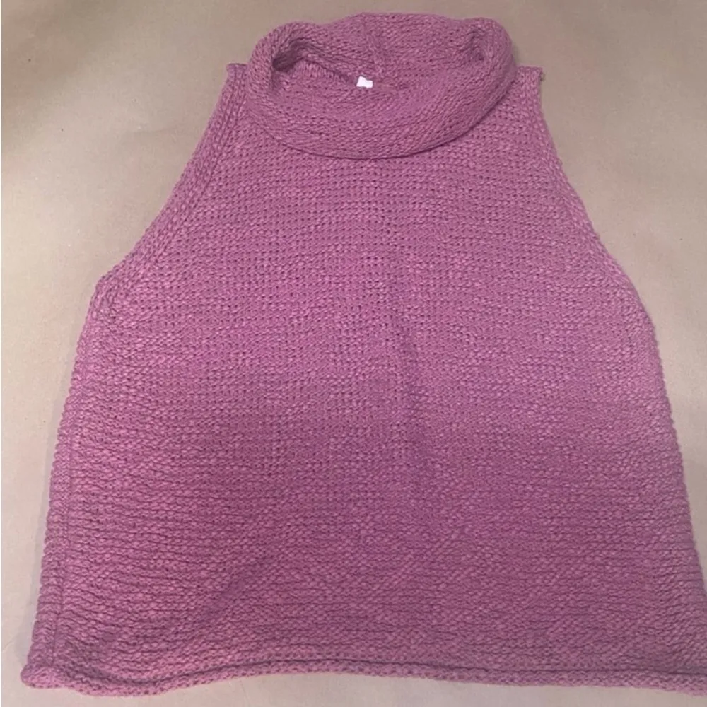 Anthropologie Pilcro Turtleneck Sweater Tank. Size XL - Image 5