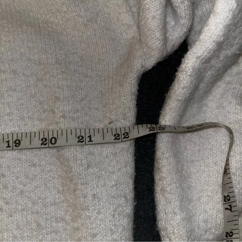 Princess Polly turtle neck sweater size xs/s - Image 5