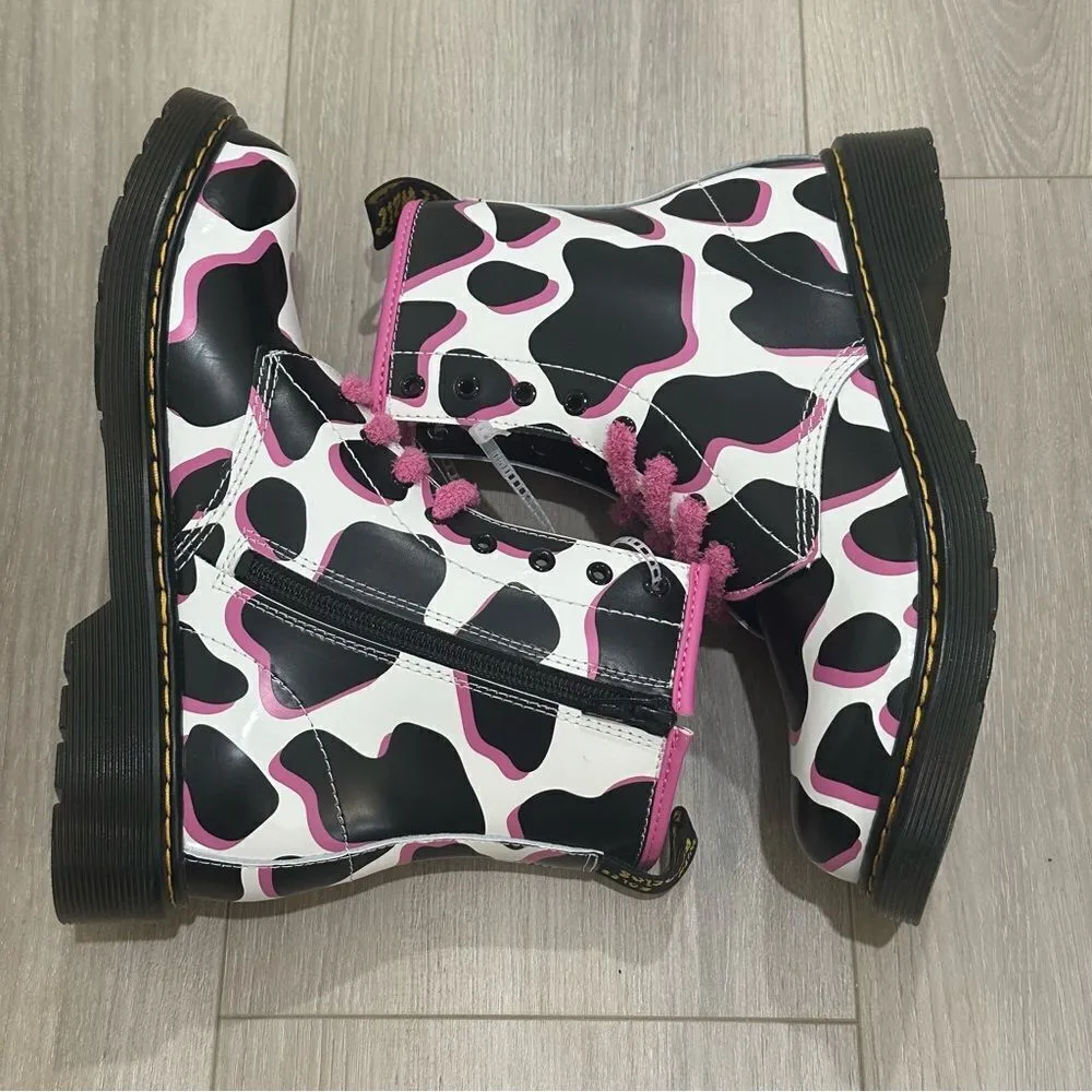 Dr. Martens Pink Cow Print Patent Lamper Leather Boots Women Sz 6 Youth Sz 5 NEW - Image 7