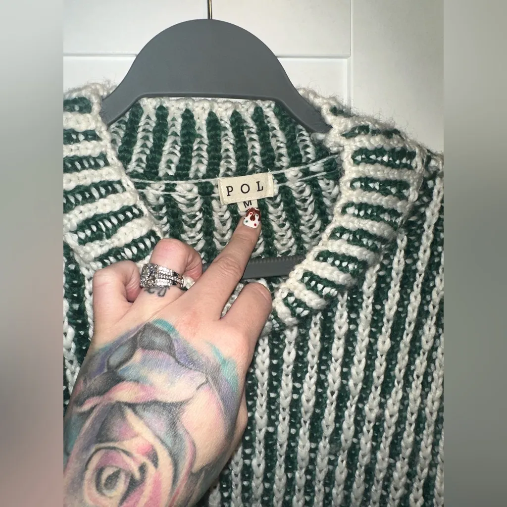 POL Two-Tone Woven Mock Neck Sweater Multi Green & White - Image 4