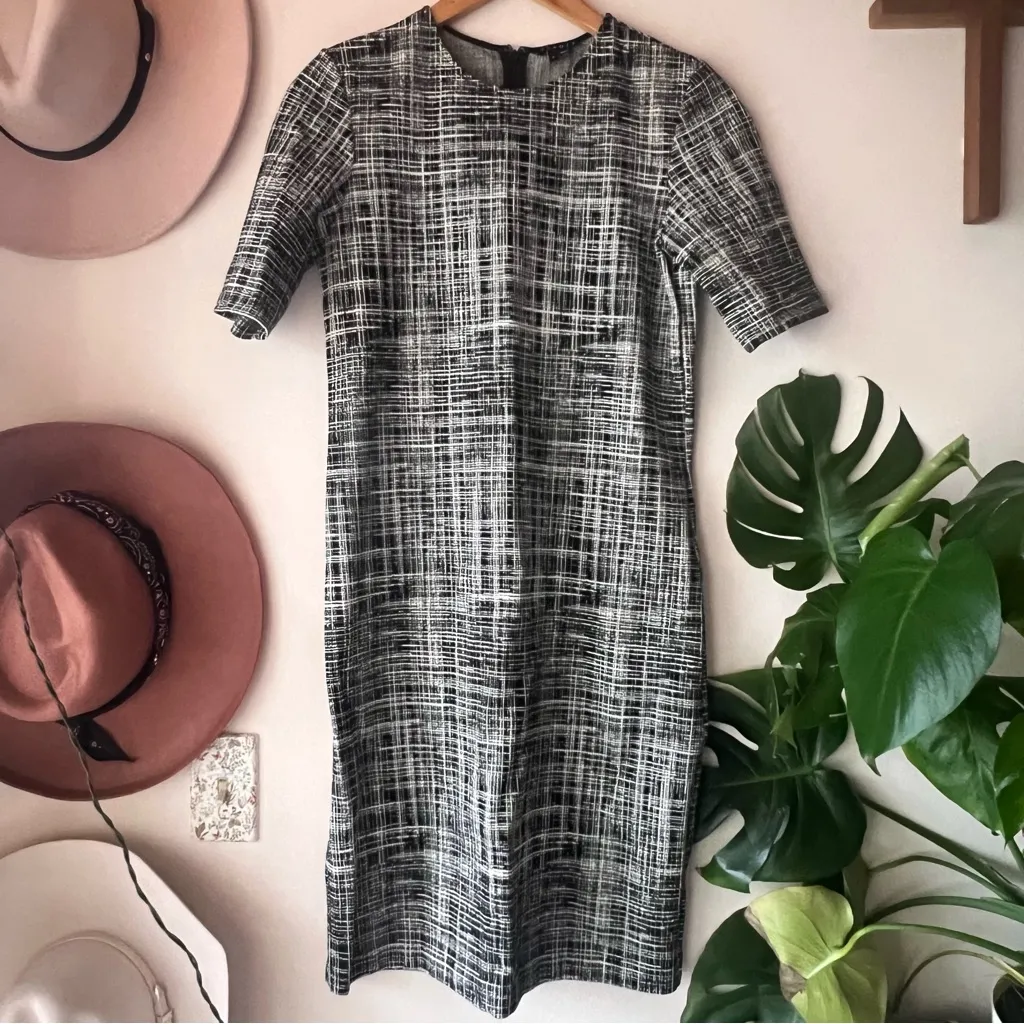 Theory Rijik B Configure Stretch Knit Sheath Dress Black‎ Crosshatch SIZE 8 - Image 2