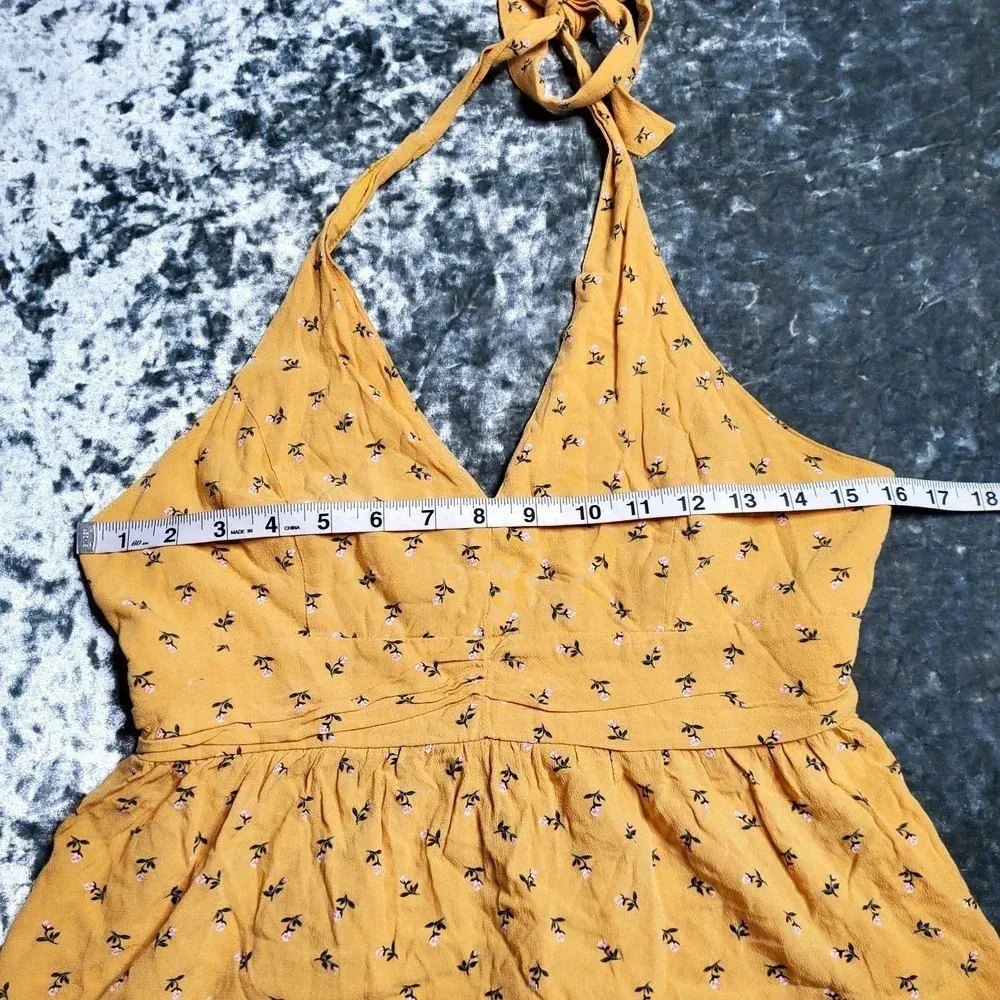 American Eagle Floral Halter Top - Image 3