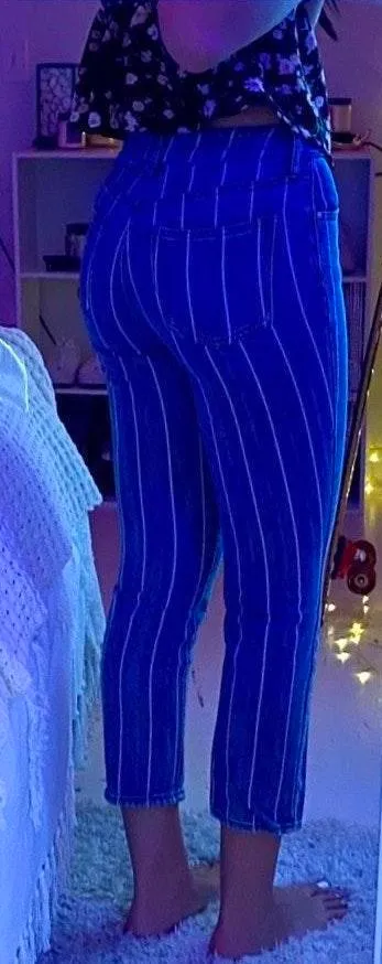 Striped Light Blue Mom Jeans - Image 2