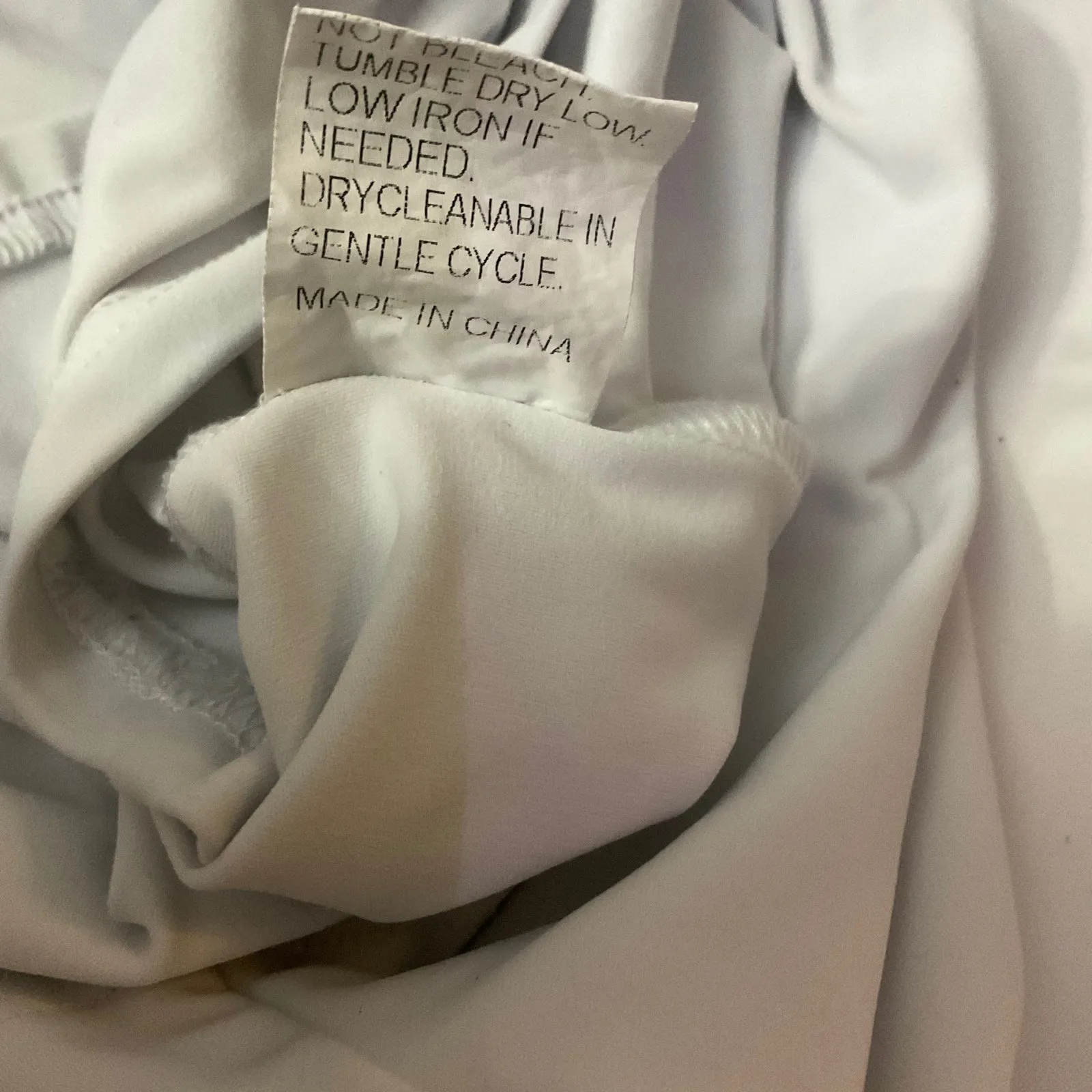 SHEIN Cropped Workout Tank Top Cutout Back  S Acttivewear Athleisure  Casual - Image 9