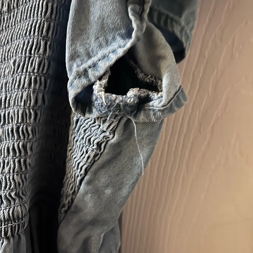 Women's Denim Blue Ruched Blouse from Lone Star Size L - Image 5