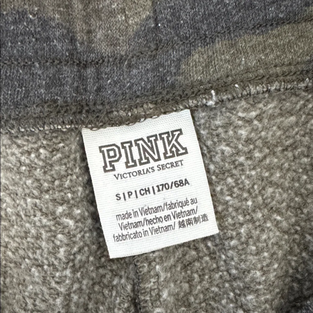 PINK Victoria's Secret Green Camo Sweatpants - Image 2