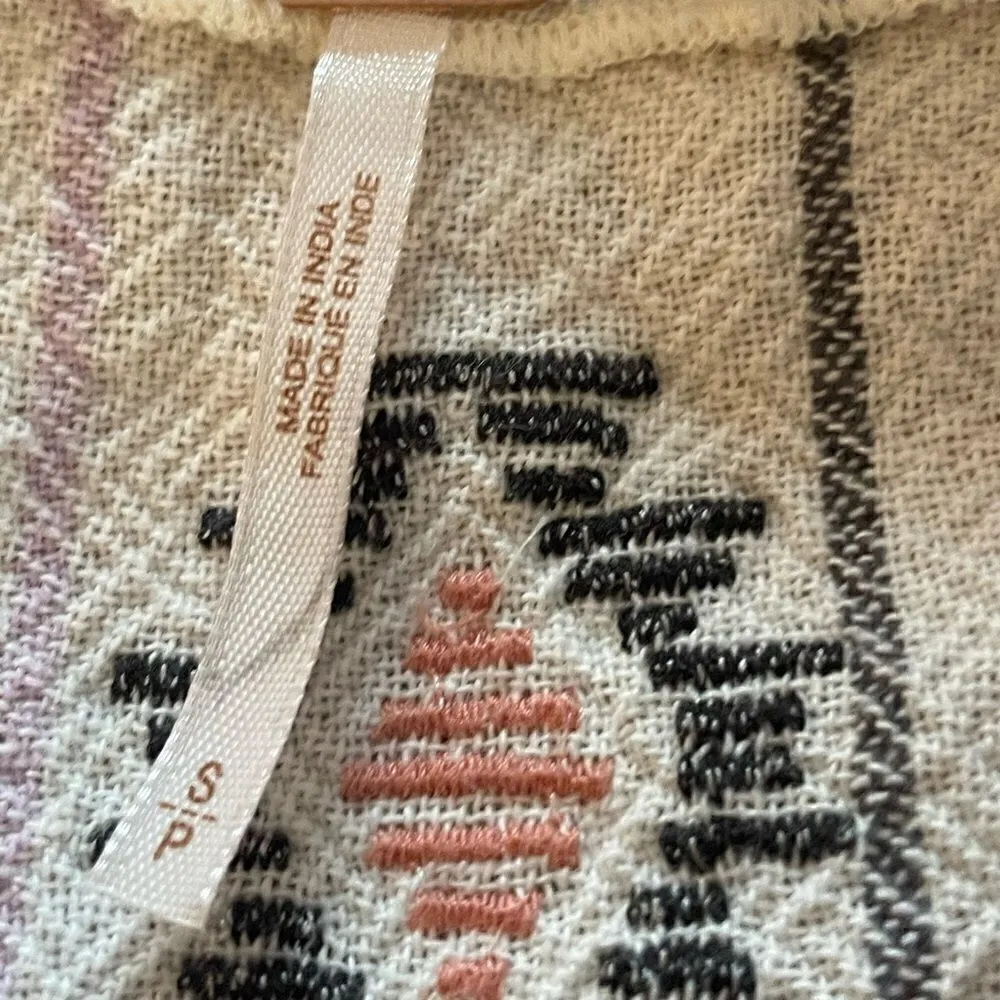 Free People Baja Boho Aztec Embroidered Crean V Neck Romper Size S/P - Image 8