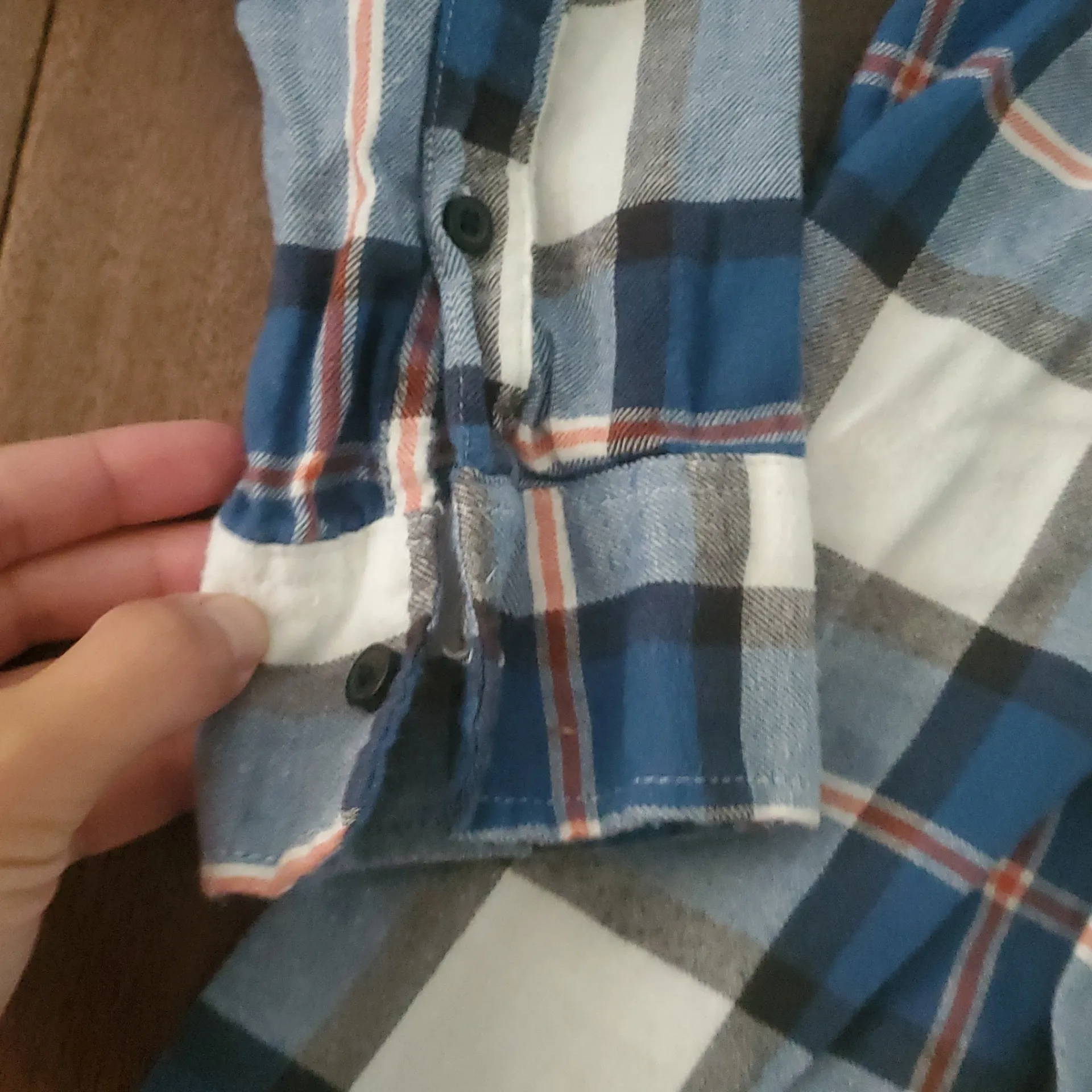 H & M Light Flannel Blue and White Plaid Button-Up Shirt With Red Accents Size S - Image 4