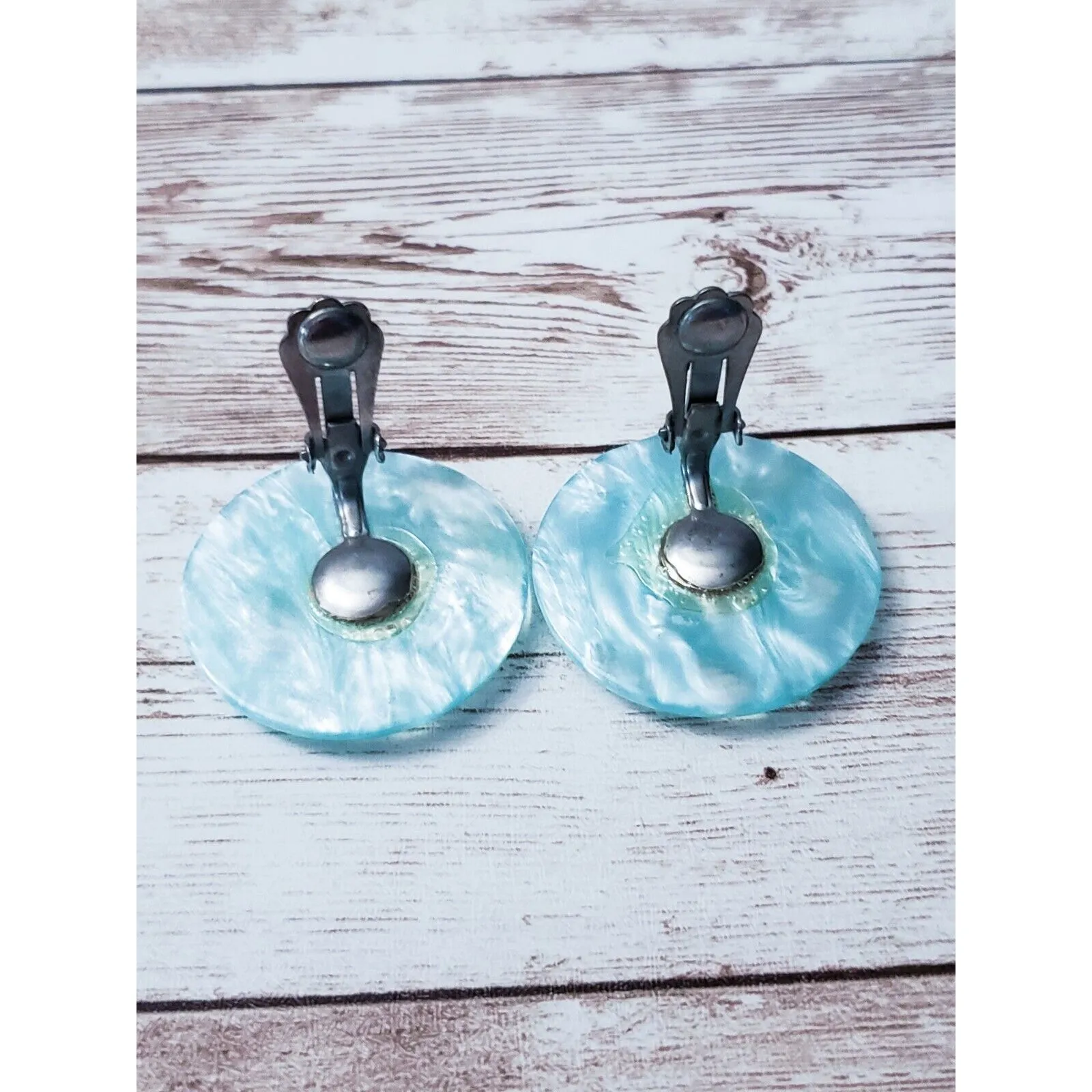 Vintage Clip On Earrings - Image 3