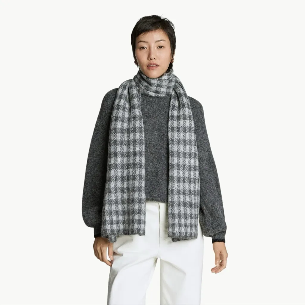 NWT Everlane Unisex The Alpaca Patterned Scarf Gray Buffalo Check One Size - Image 2