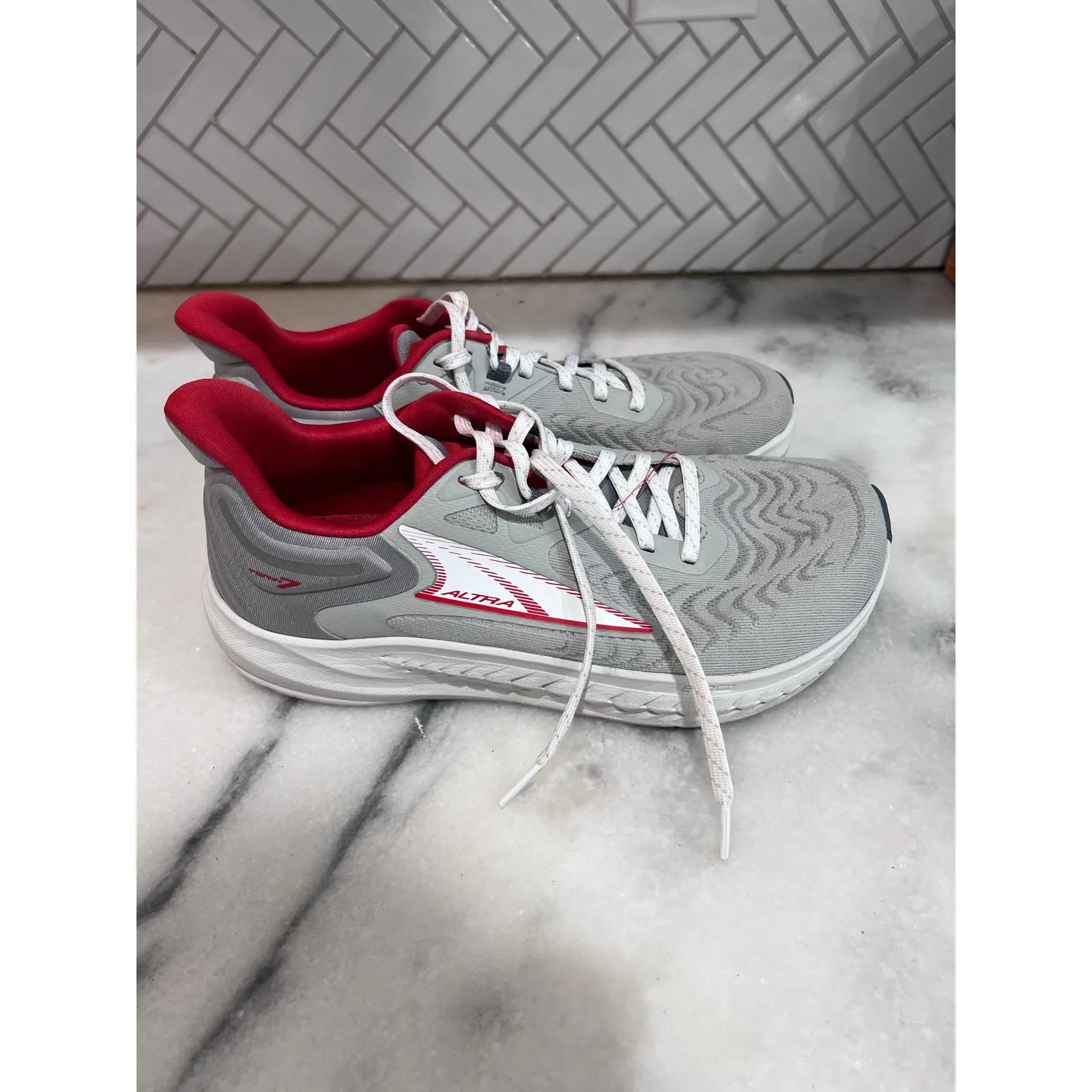 Altra Rivera 3 Women’s Road Running Shoes – Size 7.5 – Gray/Red – AL0A82C4264 - Image 6