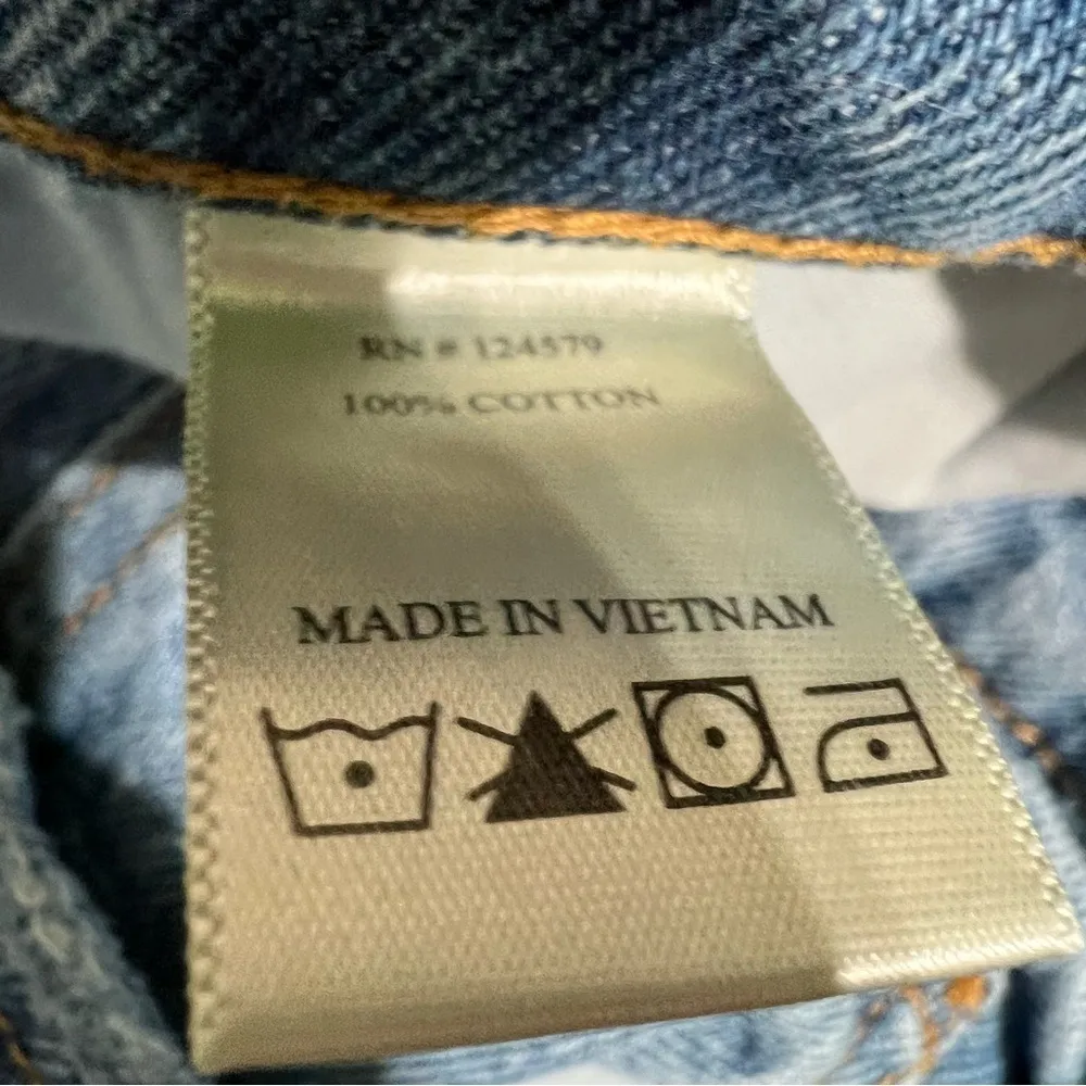 Altar'd State Thrashed Denim Distressed Mom Jeans Size 30 - Image 4