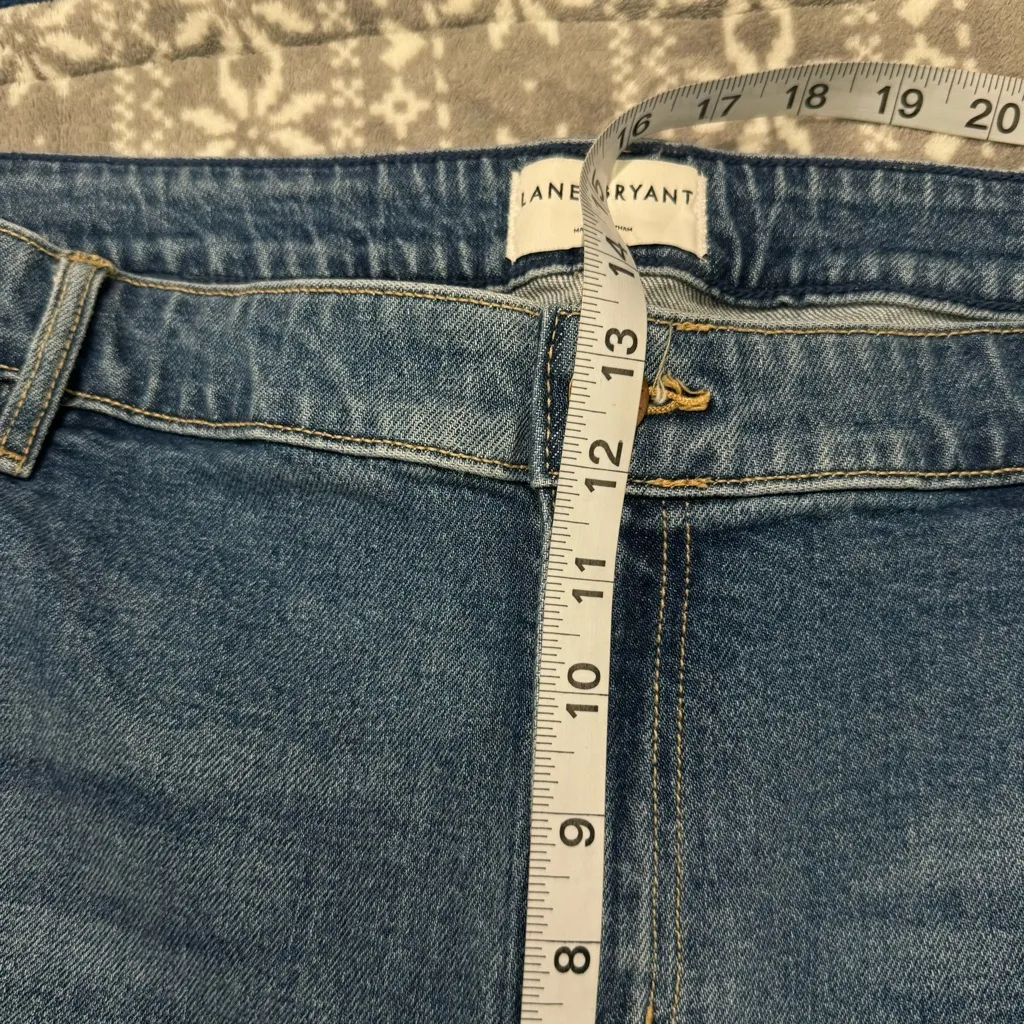 Lane Bryant Signature Fit Mid Rise‎ Relaxed Straight Jean In Medium Blue Size 24 - Image 10