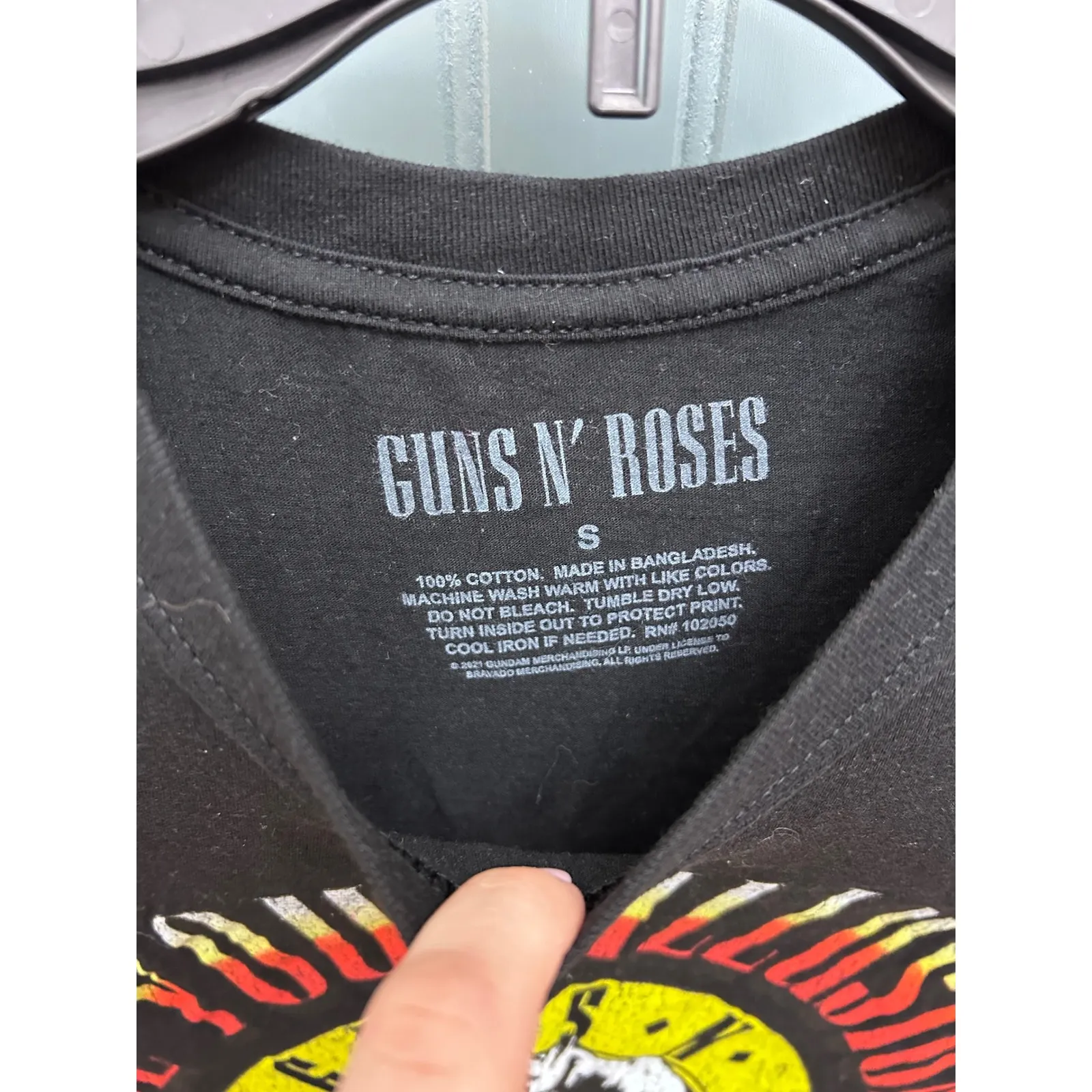 Guns N Roses Use Your Illusion World Tour Graphic T Shirt Womens Size S Black - Image 2