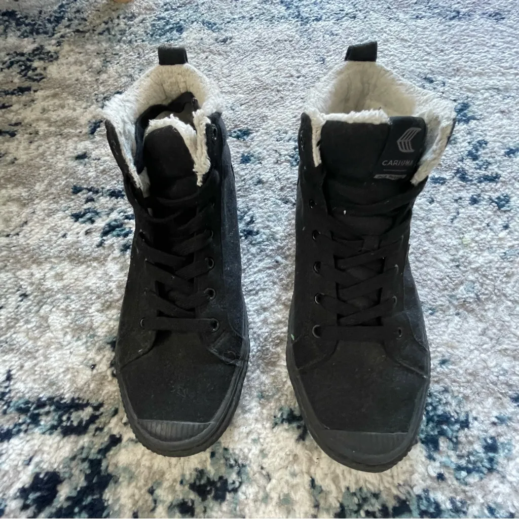 Cariuma shoes Black Size 9 - Image 3