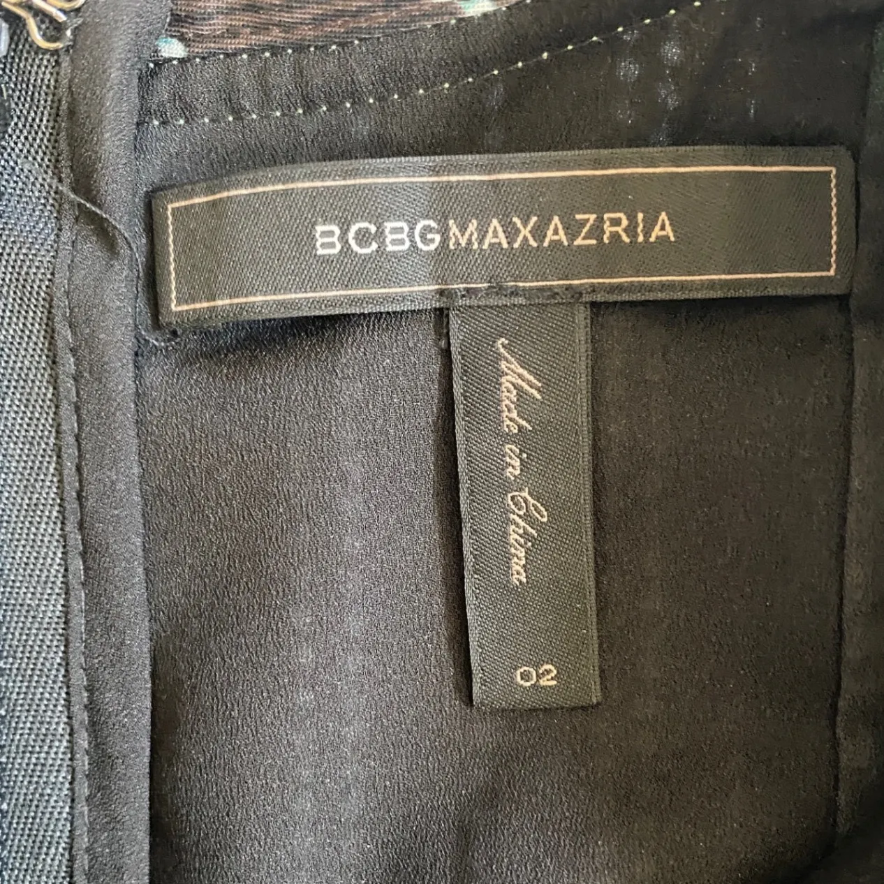 BCBGMAXAZRIA Christalle Dress Size 2 Sleeveless Mini A-Line Pinstripe Palm Print - Image 6