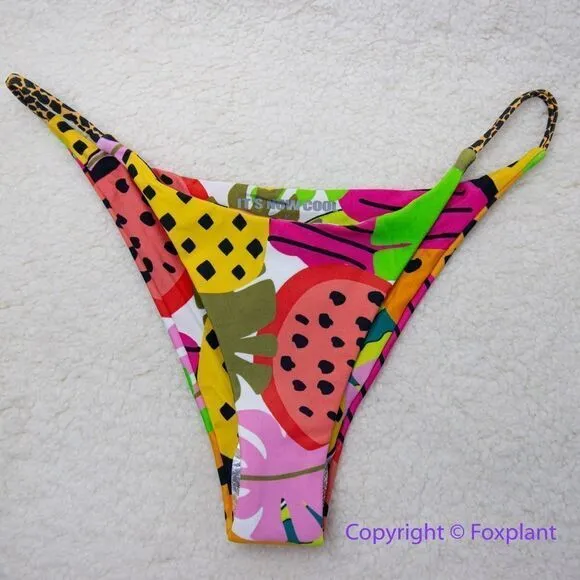 NEW It’s now cool String Bikini Bottom cheeky thong in Tropicool, size M Green Size M - Image 6