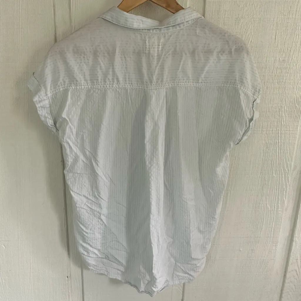 Id:23 White & Blue Short Sleeve Button - Image 6