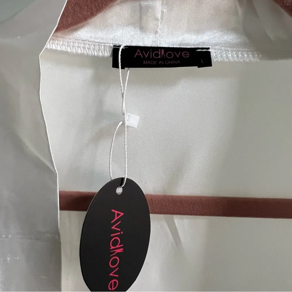 Avidlove White Satin Robe Lace Sleeves Women’s Large Bridal Dressing Gown - Image 3