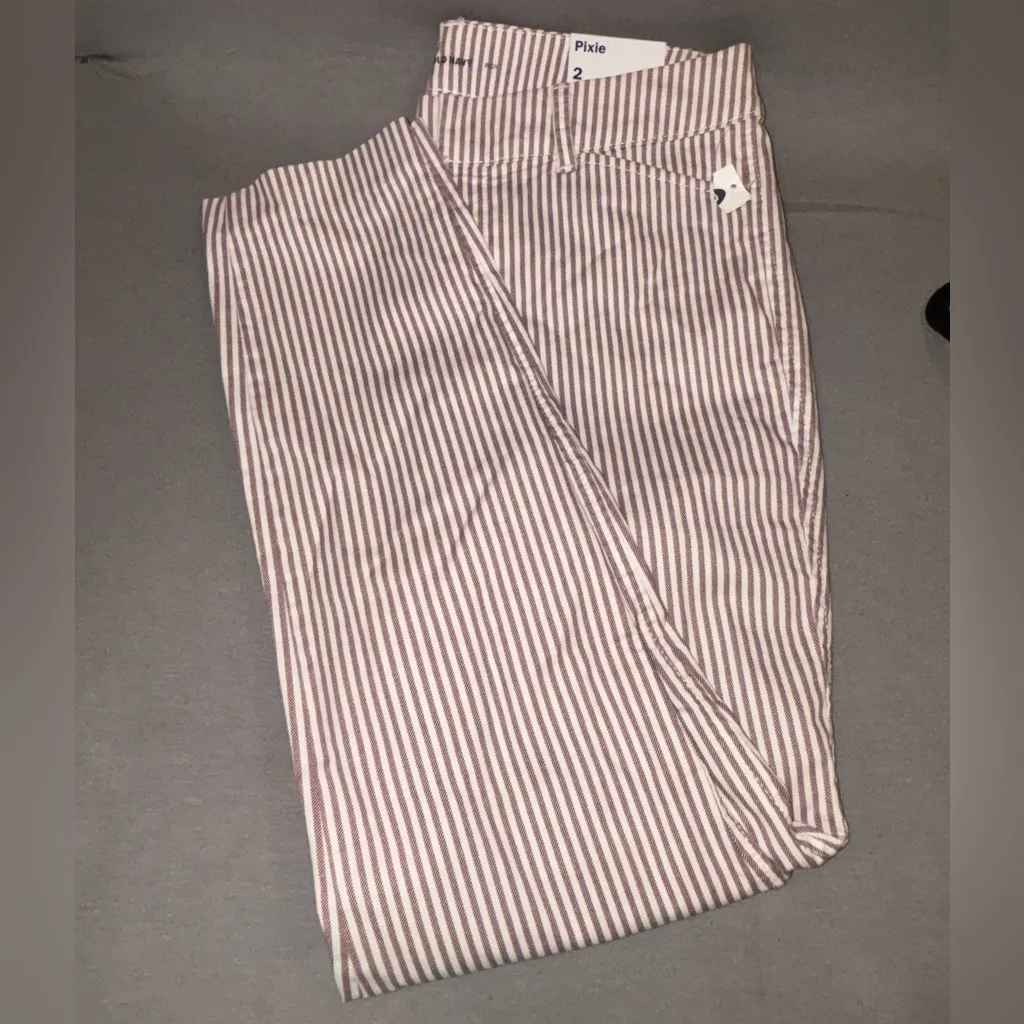 NWT old navy Striped Pixie Pants size 2 burgundy red preppy stretchy work - Image 3