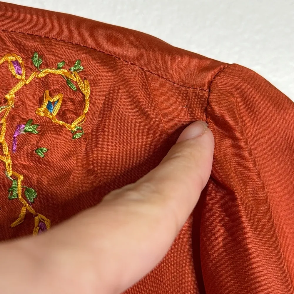 Vtg Beliza ladies embroidered detail with buttons long sleeve button up size M Size M - Image 8