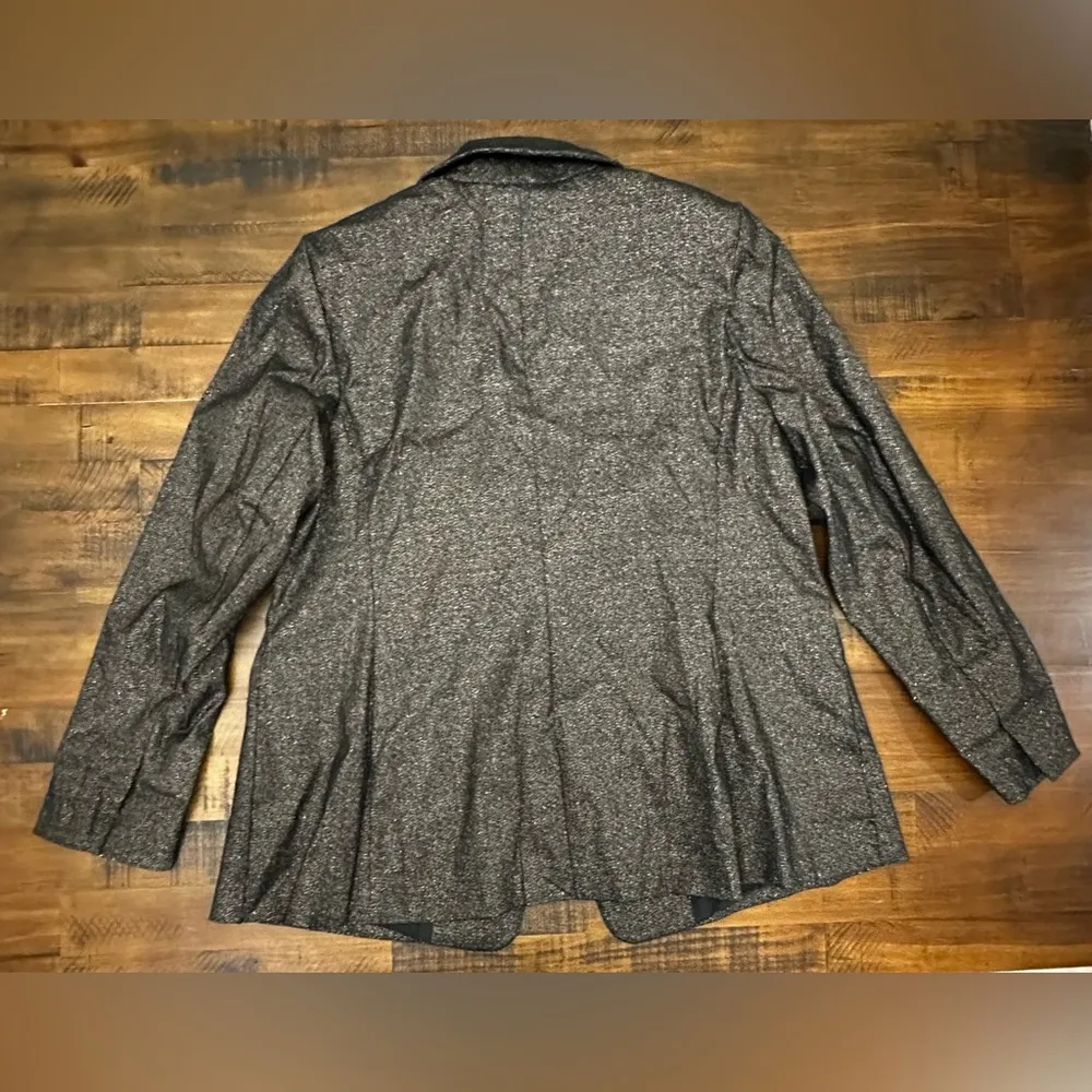 Lane Bryant Sparkly Blazer, Item # 358476, Black & Gold Occasion Jacket, size 18 - Image 6