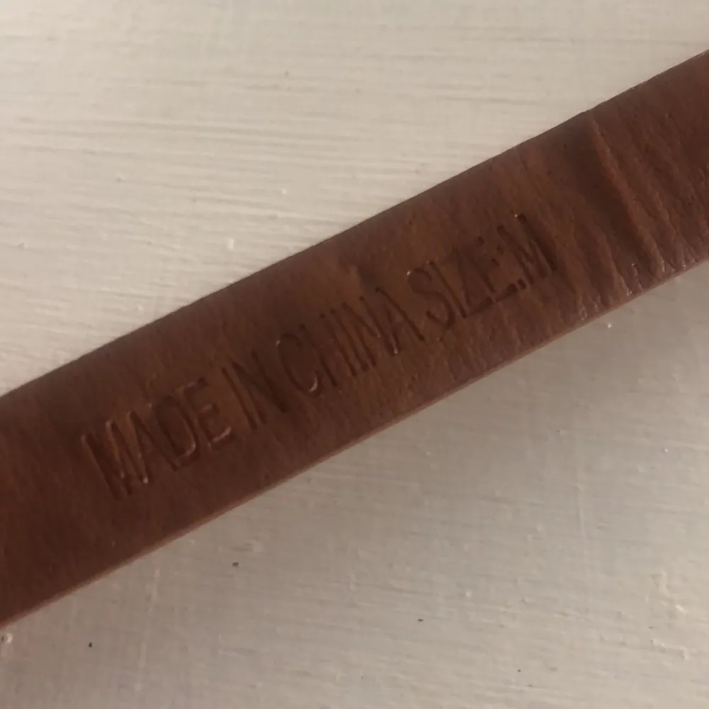 Brown Belt with Gold Buckle Faux Leather Fashion Accessory Size Medium - Image 5