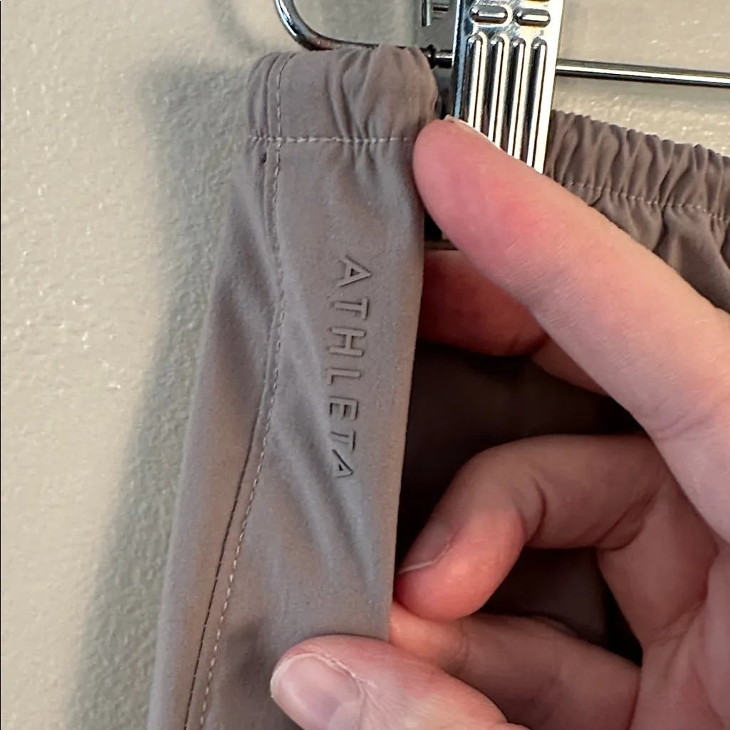Athleta Parachute Style Pants Toggle waist band and cuffs size Small P - Image 5