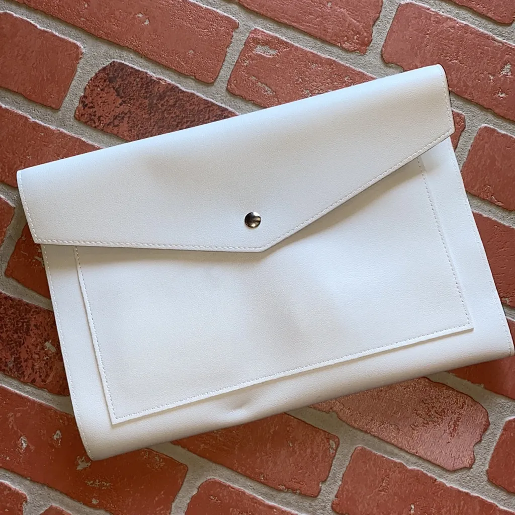 Glass Ladder & Co gray Megan vegan leather portfolio clutch - Image 6