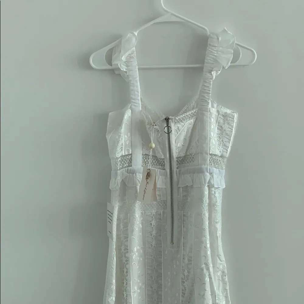 NWT FL&L white lace Gabrielle Midi Dress - Image 6