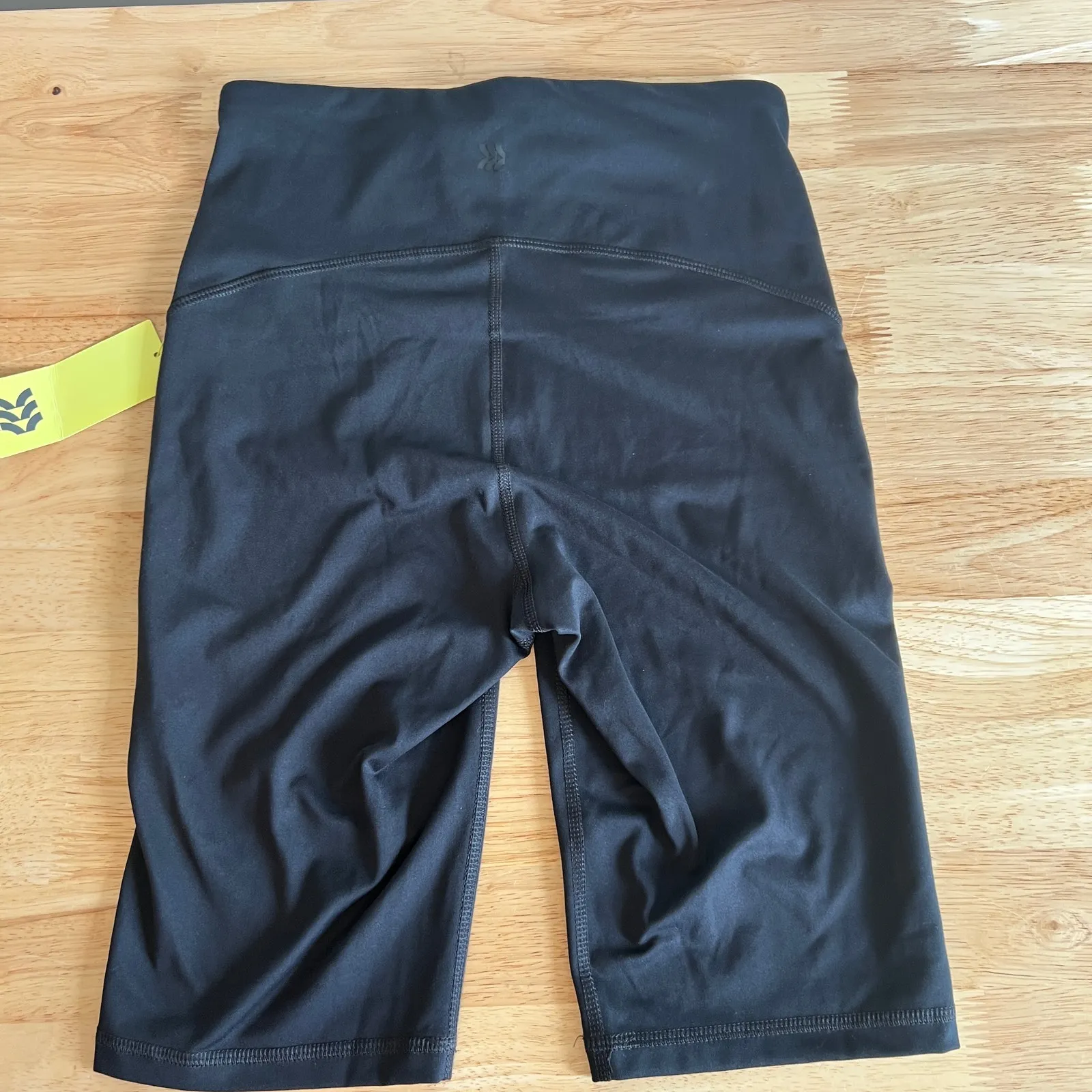 All in Motion Women's Black Contour Curvy High Rise Shorts - Size Small - NWT - Image 5