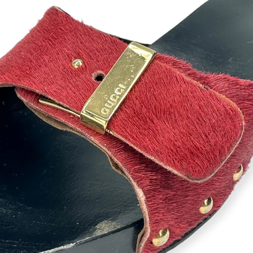 GUCCI | 5.5 | Red Ponyhair Gold Buckle Studded Wood Block Heel Slide Sandals - Image 4