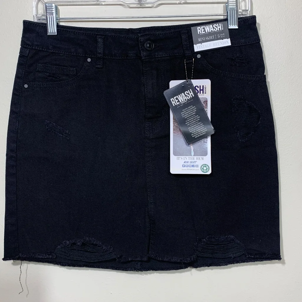 REWASH Mini Skirt Size 5/27 Black Distressed Denim Raw Hem “Vintage Reunion” NWT - Image 2