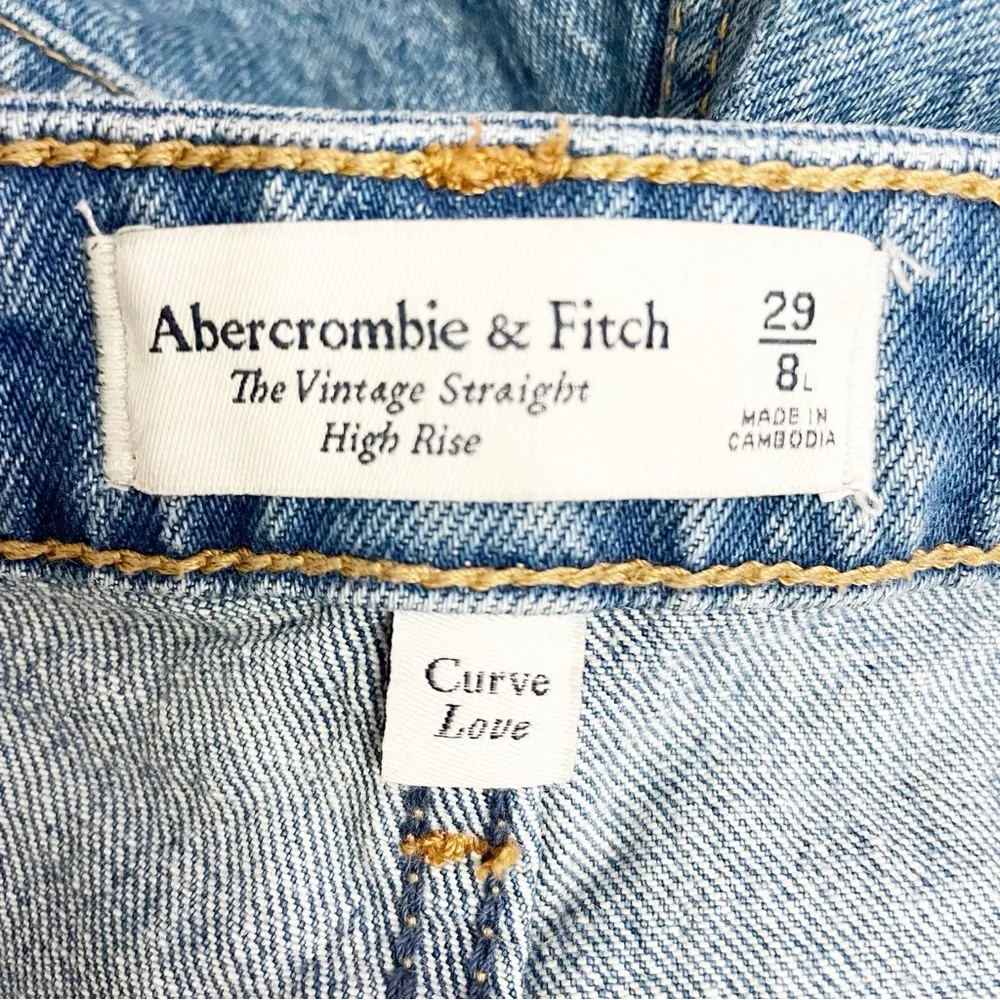 Abercrombie & Fitch Vintage Straight High Rise Jeans Size 29 Curve Love Raw Hem - Image 6