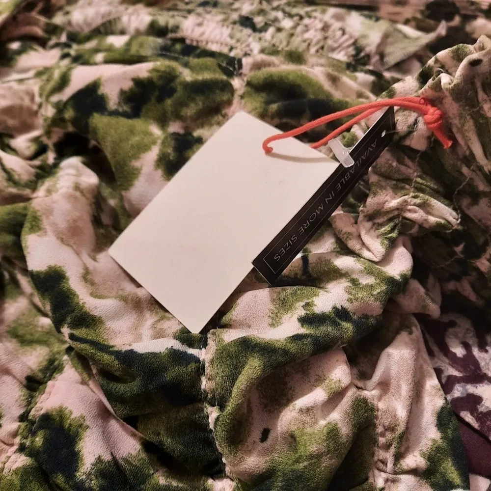 Open Edit Top Womens Extra Small XS Green Print Long Sleeve Ruched Blouse - Image 8