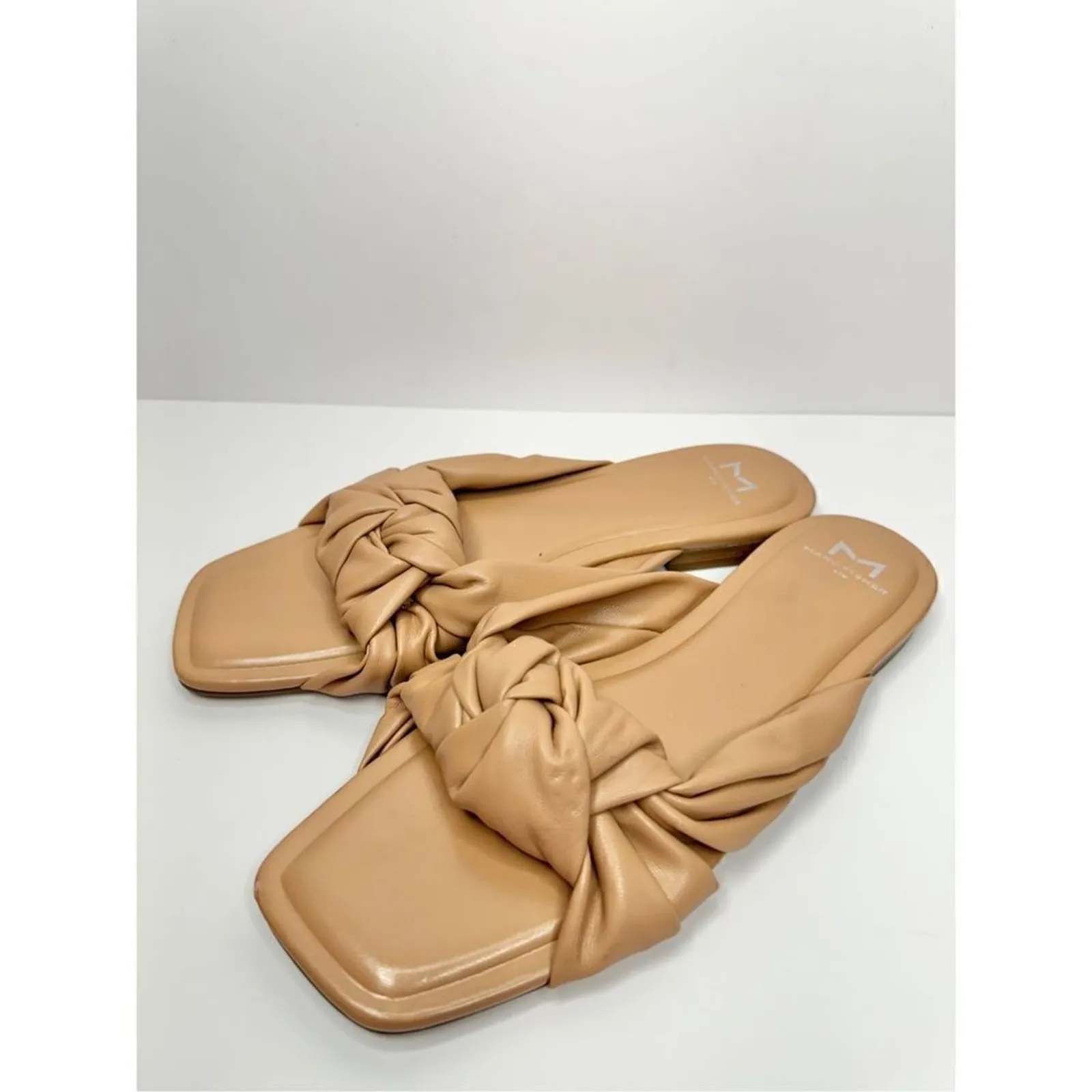 Marc Fisher Sandals Size 8.5 Tan Square Open Toe Knot Detail - Image 3