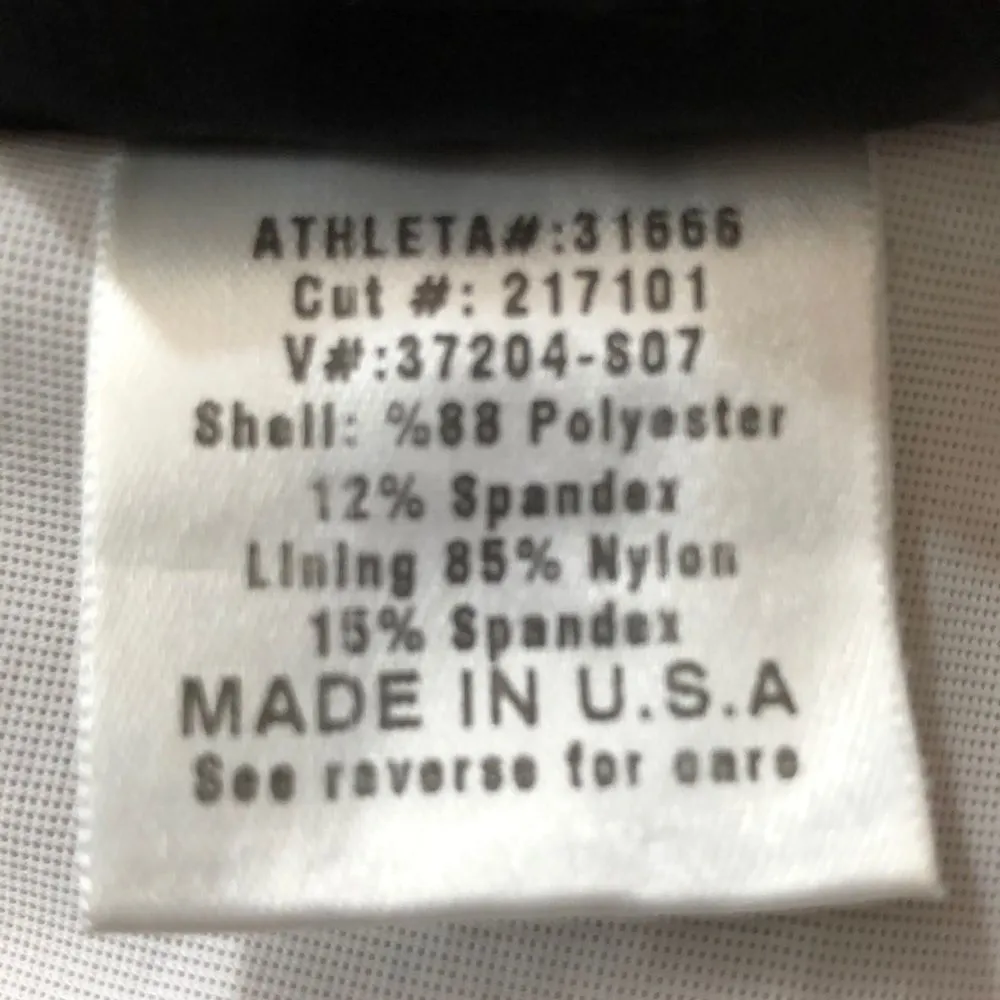 Athleta Cross Back Workout Tank With Bra Shelf Medium - Image 12