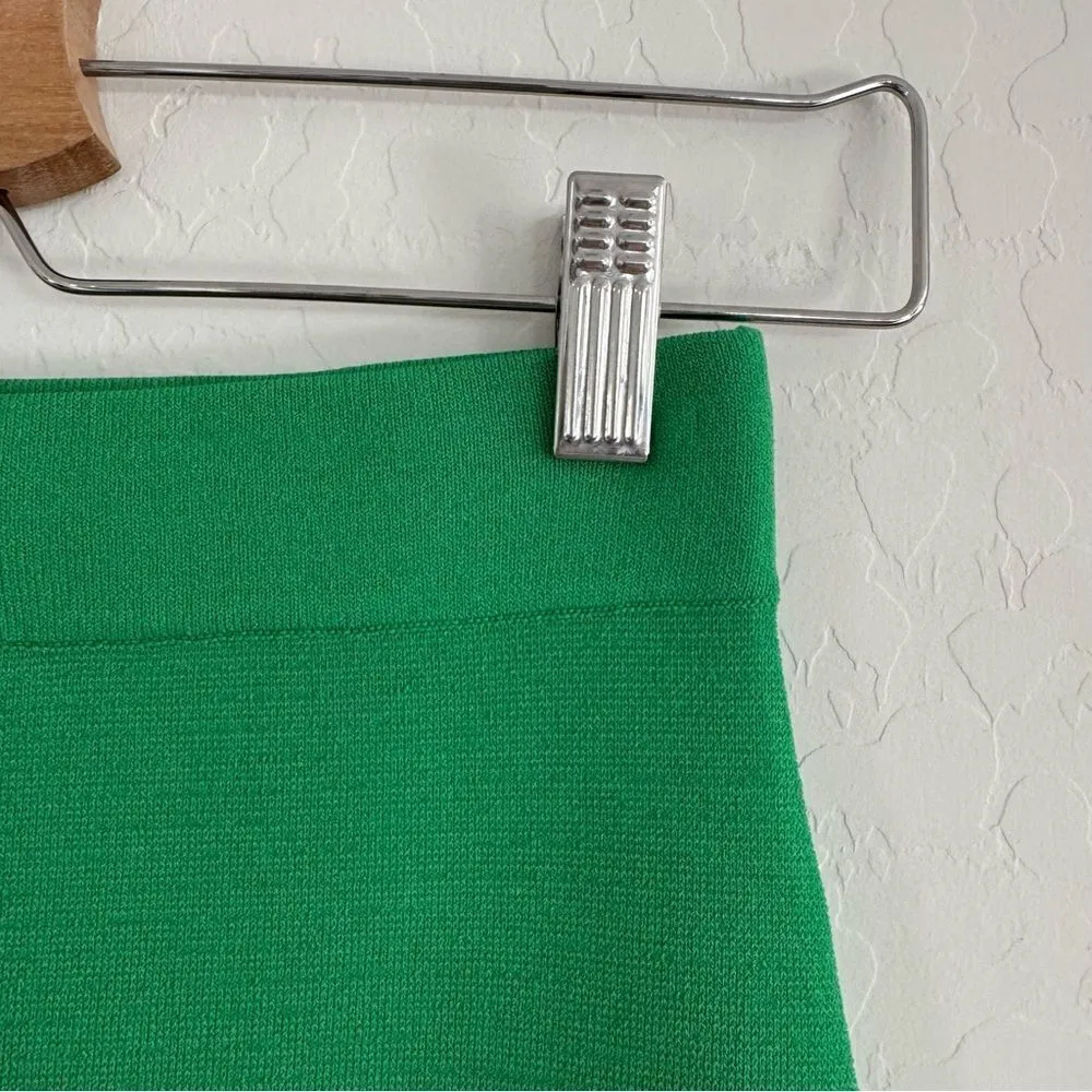 NWT House of Harlow 1960 Kelly Green Knit Bodycon Pencil Skirt Back Slit Size XS - Image 2