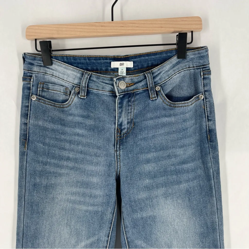 BP Stretch Medium Wash Blue Denim Flare Jeans Casual Size 28 - Image 2