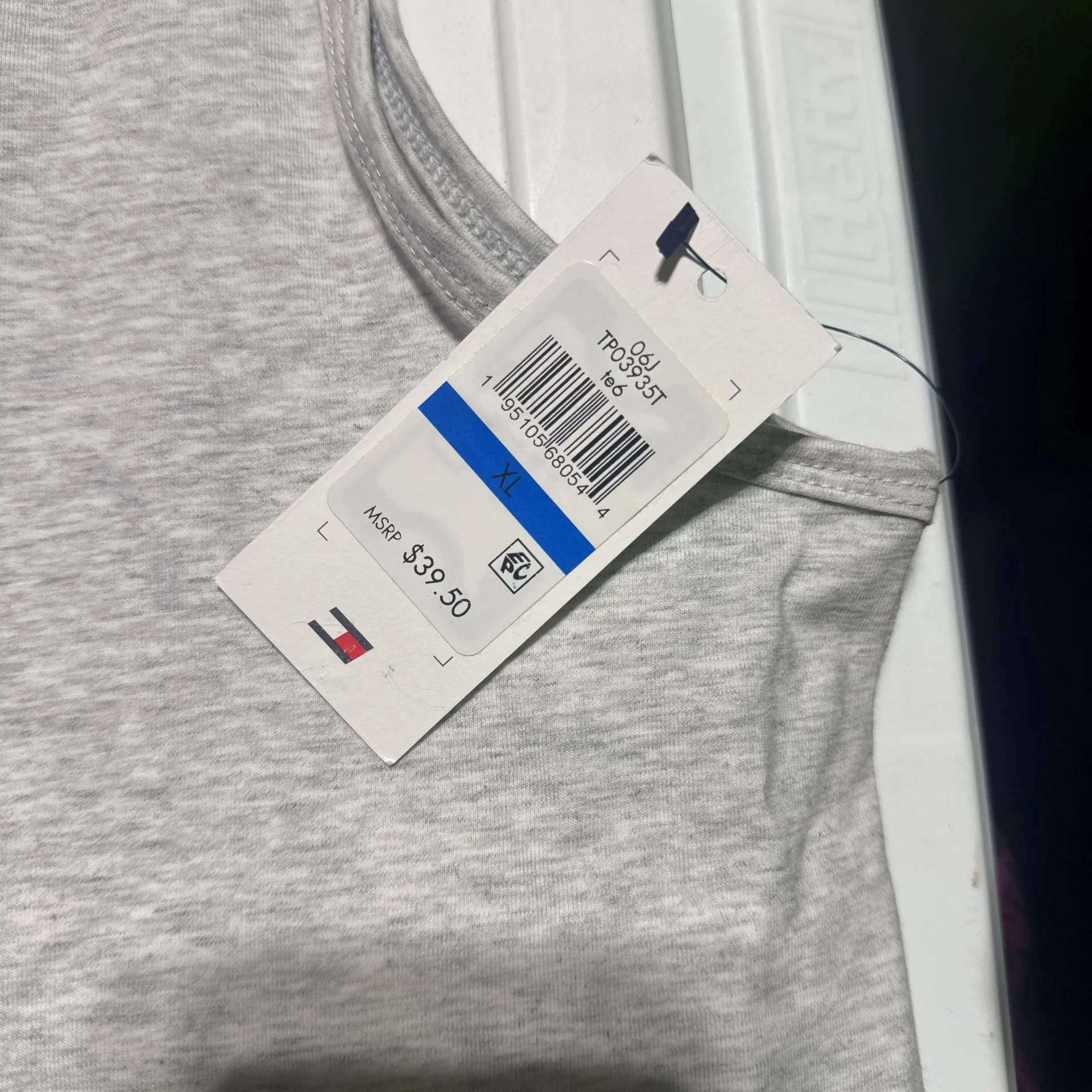 Tommy Hilfiger Women's Gray Logo Tank Top Sleeveless Shirt NWT - Image 3