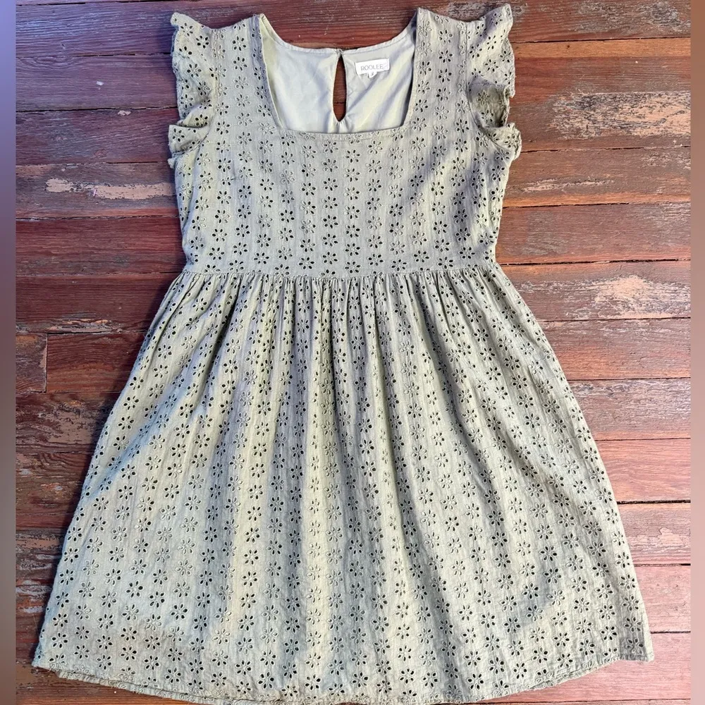 ROOLEE Olive Green Flutter Sleeve Eyelet Dress ~ Size Small 💚🍄 - Image 5