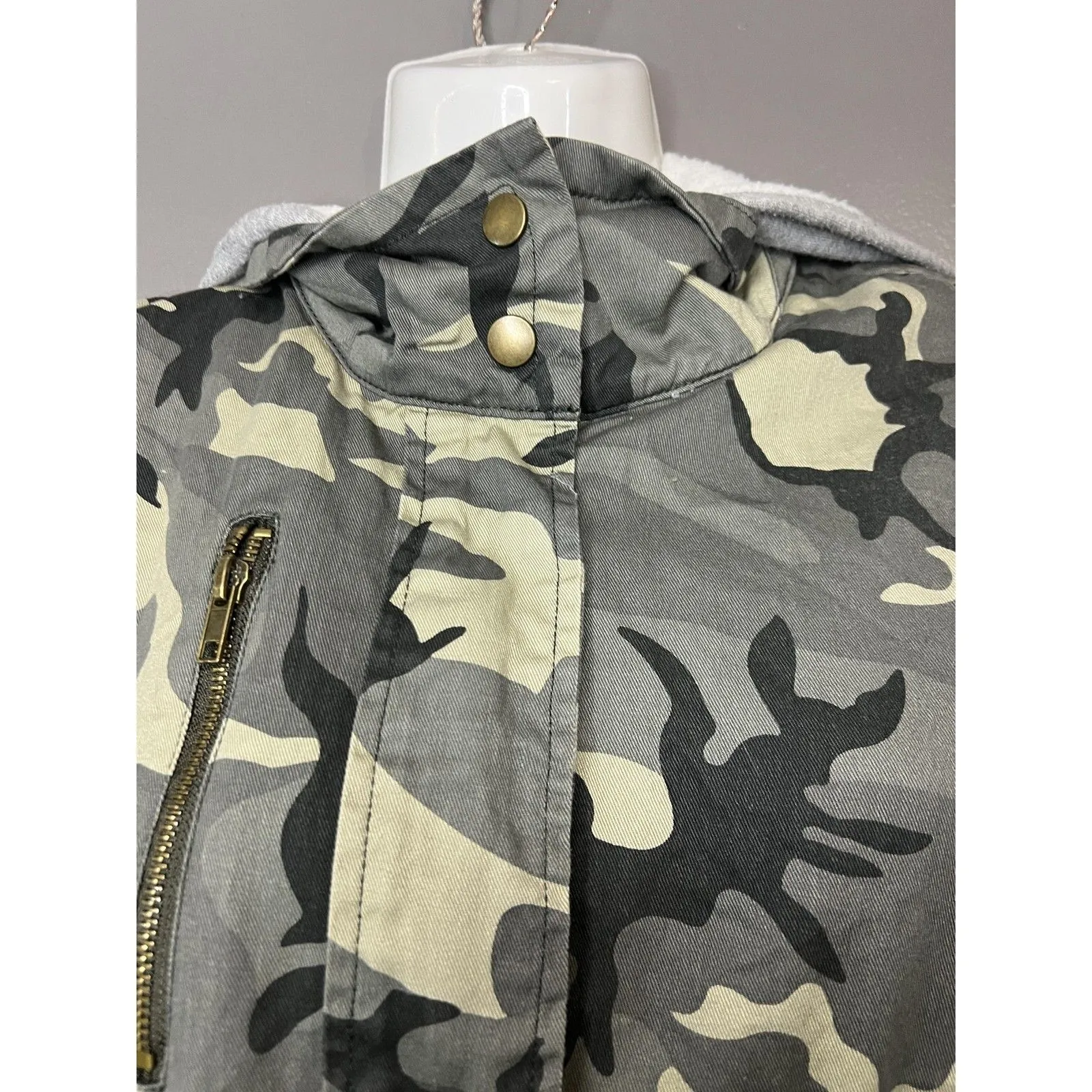 Forever 21  Jacket Womens Small Camo Anorak Parka Gray Hoodie Utility Drawstring - Image 4