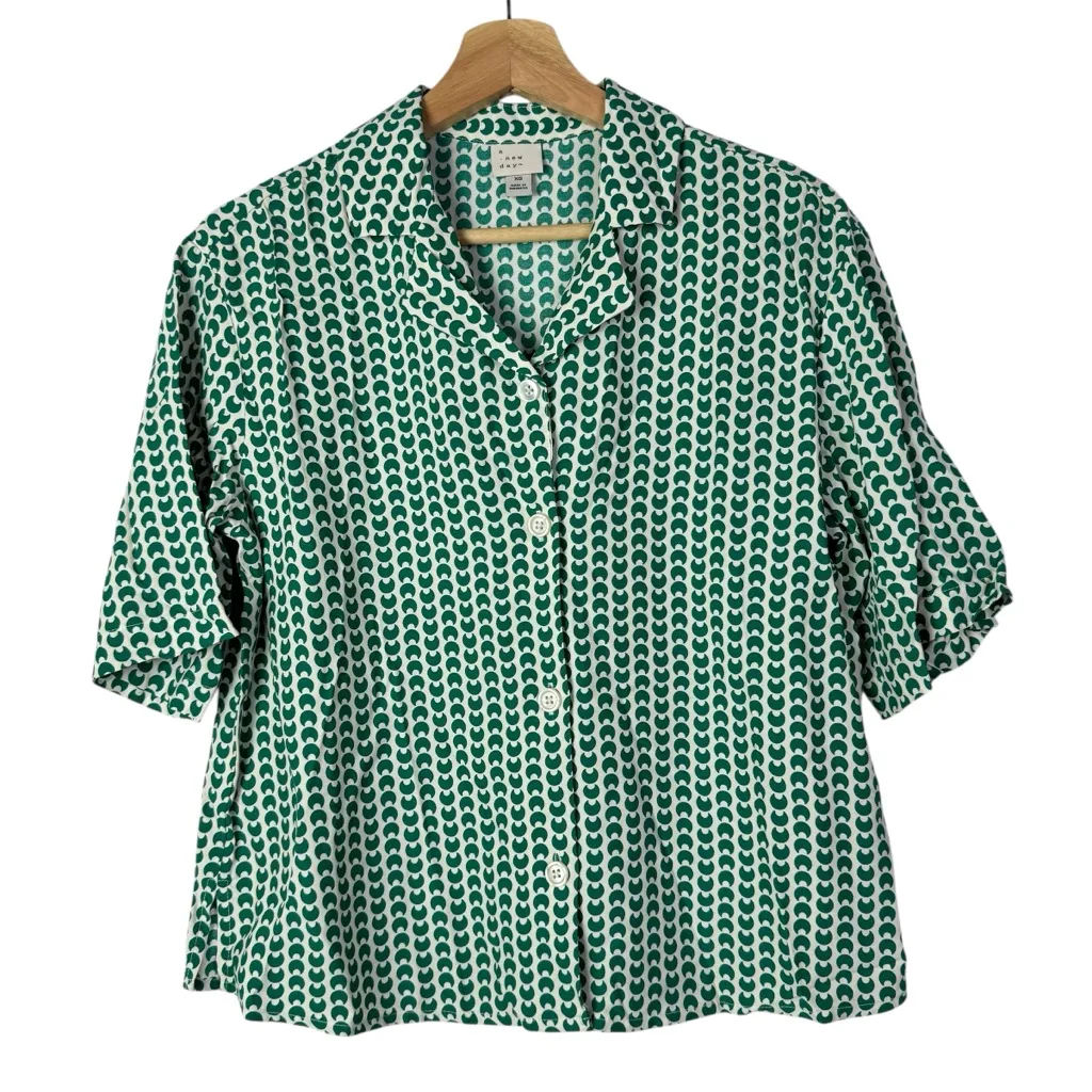 A New Day Green Crescent Print Camp Short Sleeve Button Down XS - Image 2