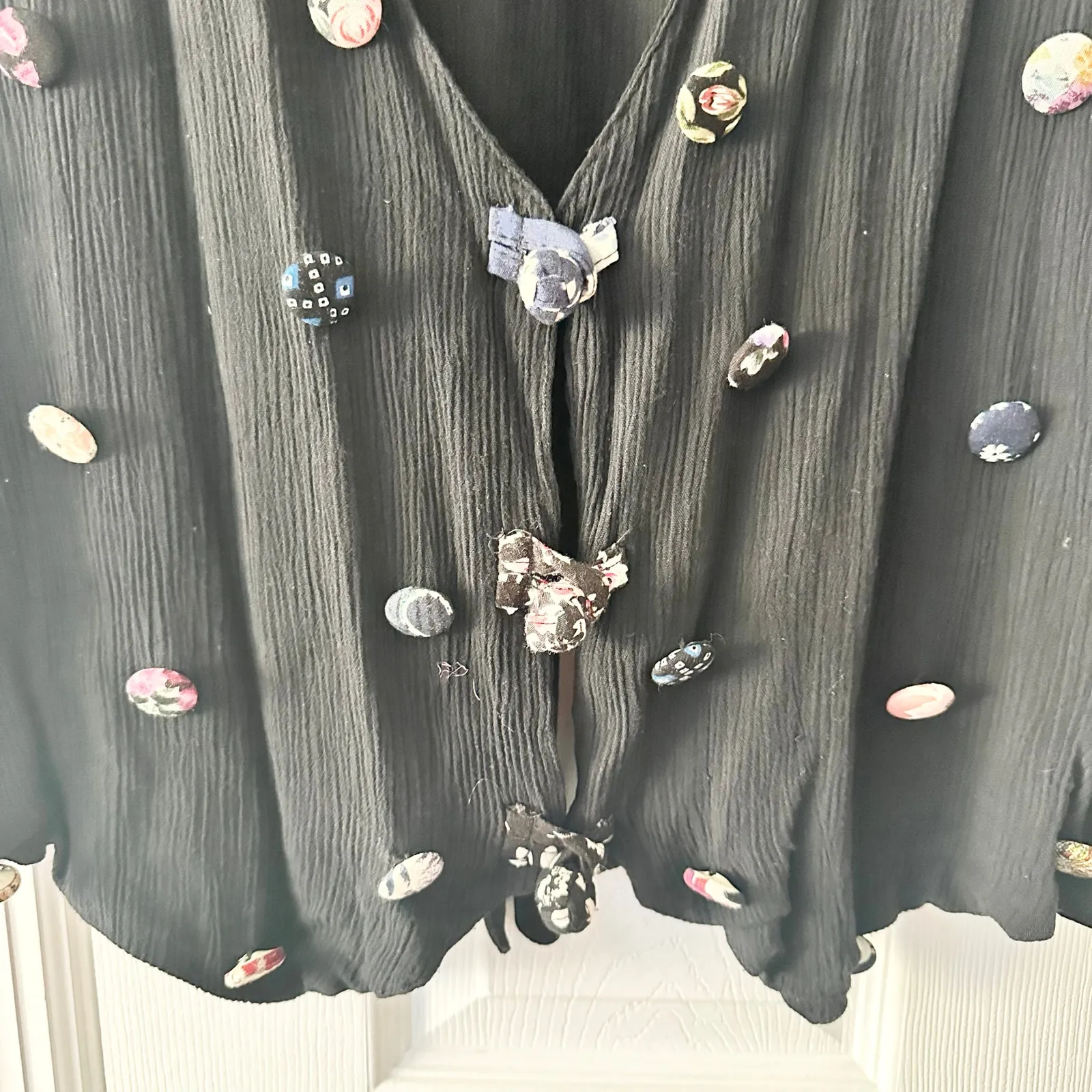 Soul Mates Vintage Black Crinkle Rayon Button Accent Casual Vest Women Medium - Image 5